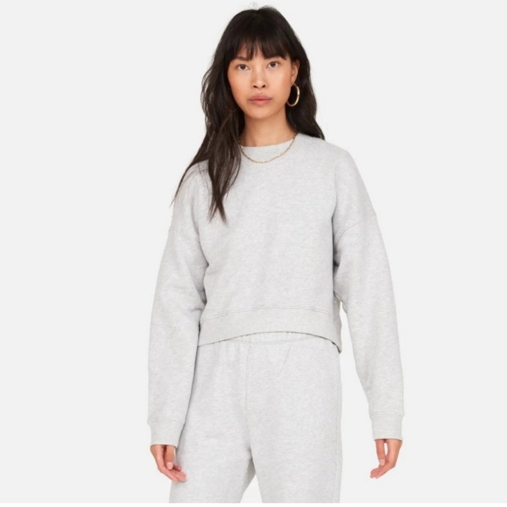 MATE THE LABEL- cropped grey crew neck